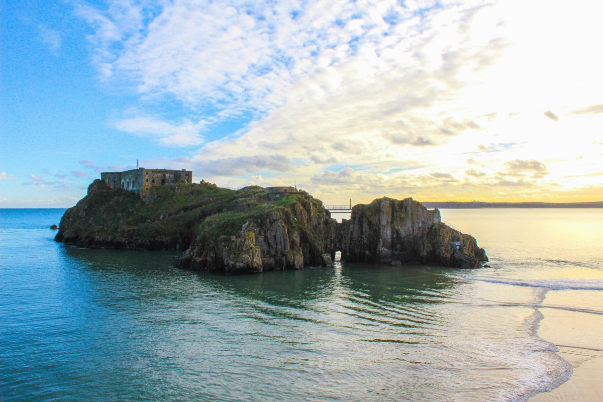 Tenby South beach holiday cottage for let